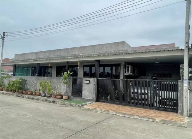 บ้านเดี่ยวสไตล์ โมเดิร์นลอฟท์ ตกแต่งเฟอร์นิเจอร์ครบ หางดง