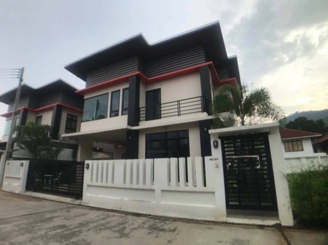 ขายบ้านเดี่ยว 2 ชั้น เกาะสมุย พร้อมสระว่ายน้ำในบ้าน เนื้อที่ 55 ตารางวา 3นอน 3น้ำ สุราษฎร์ธานี