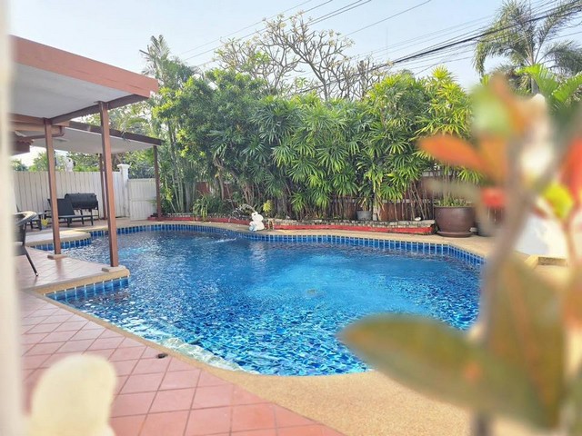 บ้านว่างให้เช่า เดินลงทะเล 300 เมตร หมู่บ้านแกรนด์คอนโดเทล สามแยกเทพประสิทธิ์