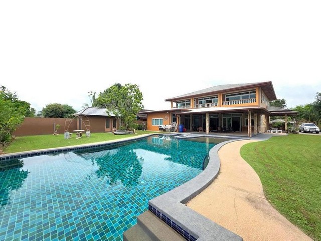 ขายพูลวิลล่าหรู พัทยา ใกล้อ่างมาบประชัน 6 ห้องนอน วิวสวย พื้นที่ 2 ไร่ TP-H1948