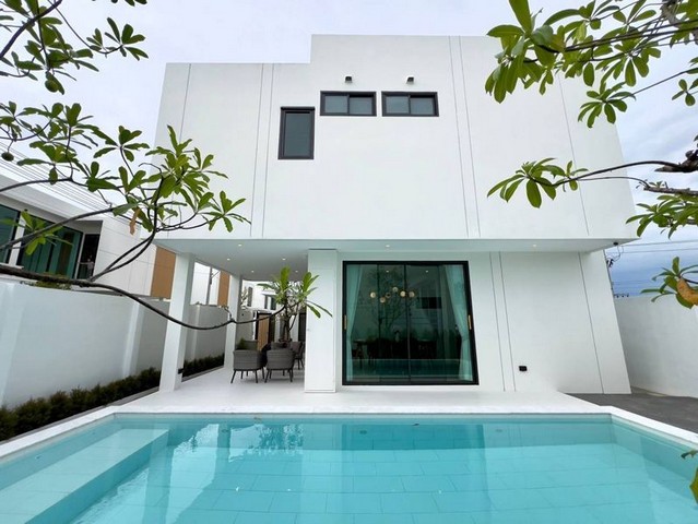 พูลวิลล่า 2 ชั้น บ้าน ทำเลดี สไตล์โม  มองหานักลงทุน หางดง