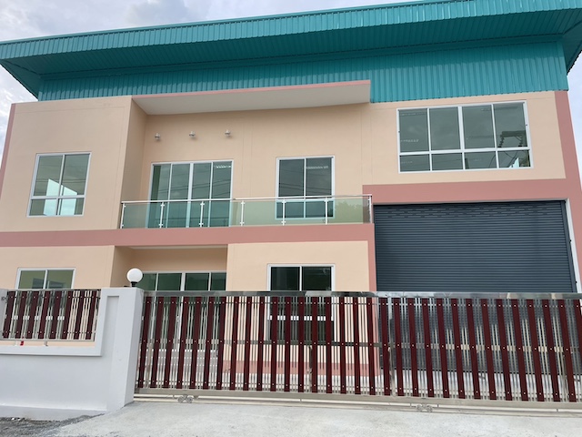 BST1072 ขายโรงงานใหม่ พื้นที่สีม่วง อ้อมใหญ่ ไร่ขิง นครปฐม ขนาด 1 ไร่ พร้อมสำนักงานและลานคอนกรีต ใช้งานได้ทันที ใกล้ถนนเพชรเกษม