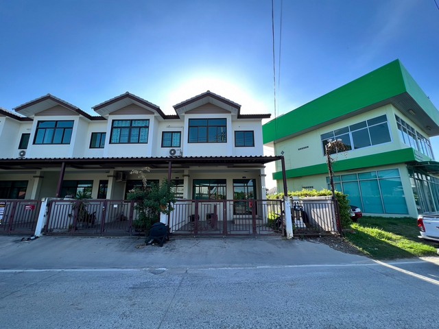 ขาย ทาวน์โฮม โครงการ ชลพฤกษา ทำเลดีสุดๆ 2 นาทีจากถนนศุขประยูรและห้าง JASS เพียง 5 นาทีถึงโฮมโปร ชลบุรี