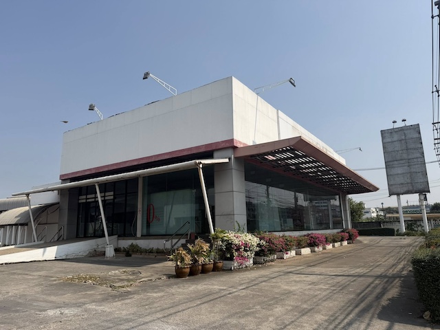 BH3860 ให้เช่าโชว์รูมพร้อมโกดัง 2250 ตร.ม. ติดถนนเพชรเกษม กม.27.5 พื้นที่สีม่วง