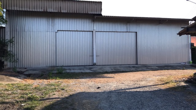 ให้เช่าโกดังพานทองชลบุรี โกดังชลบุรีให้เช่า 360 ตารางเมตร  ใกล้ นิคมอมตะ เพียง 10 นาที