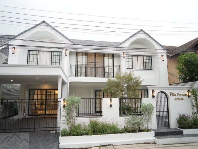 ขายบ้านเดี่ยวหรู รีโนเวทใหม่ 82 ตรว. 5 ห้องนอน นาคนิวาส 48 ลาดพร้าว 71 ย่านเลียบด่วน นาคนิวาส