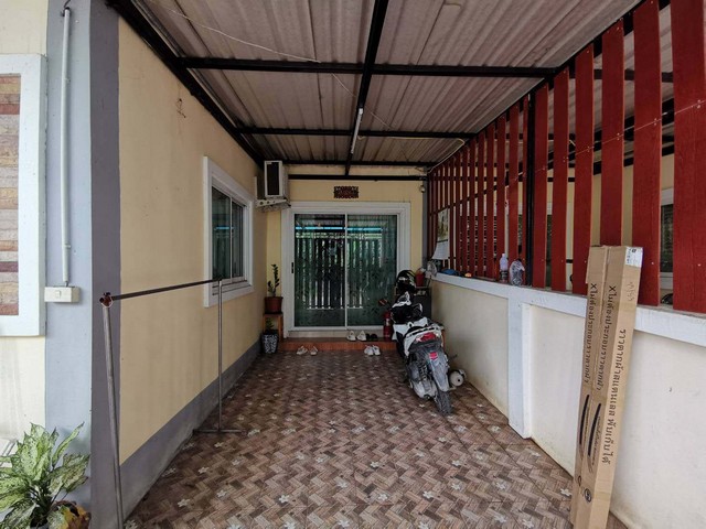 ขาย ทาวน์เฮ้าส์ วาสนา ปลวกแดง  ใกล้  โลตัส โกเฟรช ซูเปอร์มาร์เก็ต ปลวกแดง