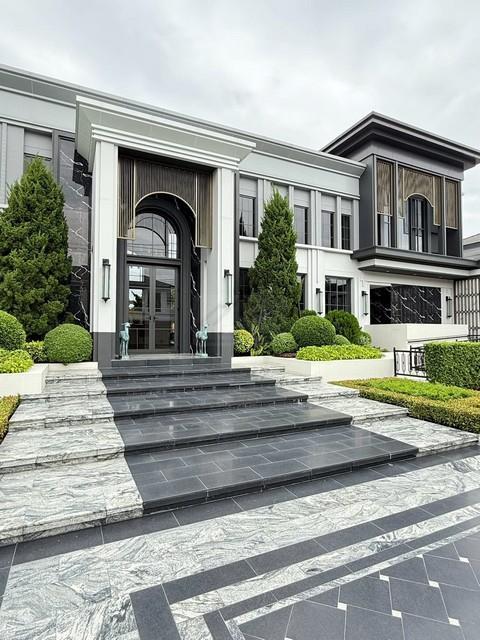 ให้เช่าบ้านเดี่ยว 2 ชั้น 250 ตร.ม. โครงการเศรษฐสิริ เสรีไทย หลังมุม ใกล้ MRT นพรัตน์