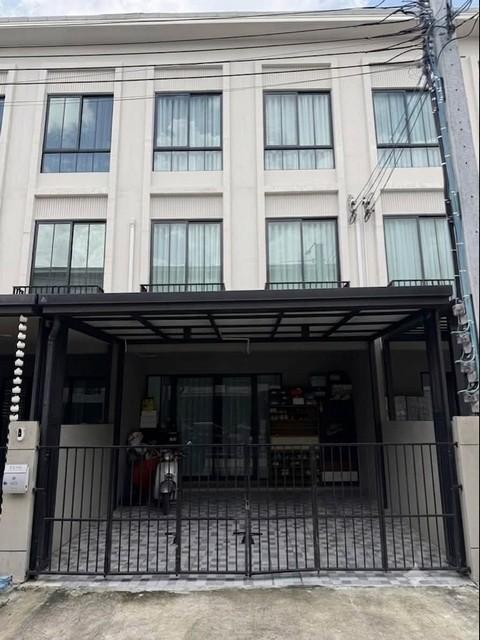 ให้เช่าทาวน์โฮม 3 ชั้น 180 ตร.ม. PATIO งามวงศ์วาน-ประชาชื่น ใกล้ทางด่วนงามวงศ์วาน