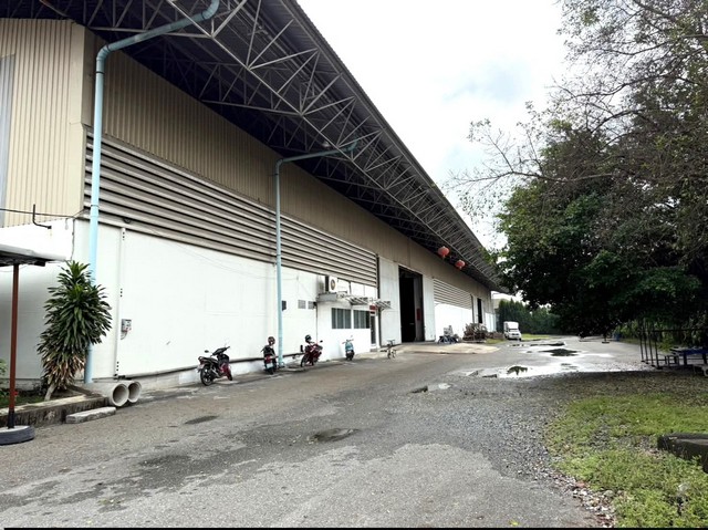 ให้เช่าโรงงานบางพลีสมุทรปราการ ให้เช่าโรงงานโกดังขนาดใหญ่กว่า 5000 ตารางเมตร มีใบรง4 ประเภทงานเหล็ก ตัด พับ ประกอบ