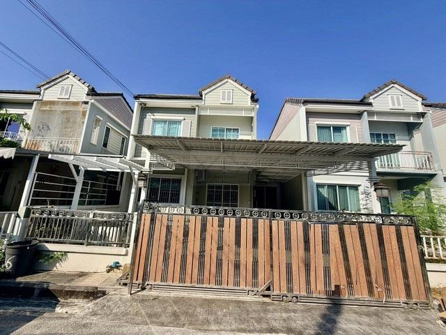 HR 6424 ให้เช่าทาวน์โฮม 2 ชั้น 3 ห้องนอน โครงการเดอะวิลเลจ บางนา กม. 10 ใกล้เมกะบางนา เฟอร์ครบ พร้อมอยู่