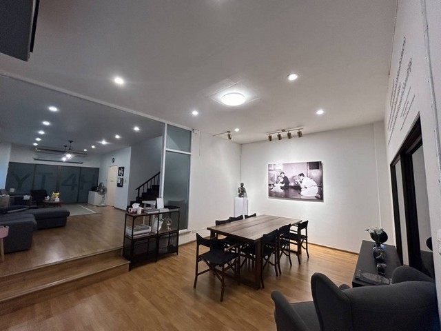 P2014 ให้เช่า ทาวน์โฮม 3 ชั้น หมู่บ้านศรีวรา ทาวน์อินทาวน์ Town in Town ลาดพร้าว94 ให้เช่าบ้านเปล่าไม่รวมเฟอร์นิเจอร์