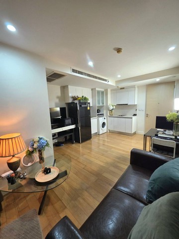 ขายคอนโด ใกล้ สาทร BTS ช่องนนทรี Collezio สาทร-พิพัฒน์ ห้องใหญ่ แต่งครบ เฟอร์ พร้อมเครื่องใช้ไฟฟ้า ทำเลสะดวกสบาย ใกล้รถไฟฟ้า