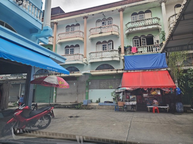 อาคารพาณิชย์ 3 ชั้น 2 คูหา ศรีทวีวิลล์ 3 บางบอน 5 บางขุนเทียน กรุงเทพ