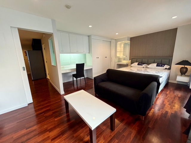 BH3887 บ้านจันทร์ คอนโดมิเนียม ให้เช่า คอนโดทองหล่อ เอกมัย ห้องรีโนเวทใหม่ พร้อมอยู่ ใกล้ BTS ทองหล่อ