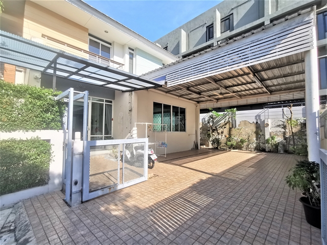 ขาย บ้านเดี่ยว หมู่บ้านเดอตะวันรามคำแหง พร้อมอยู่ ขนาด 62 ตรว.ซอยมิสทีน ถนนเคหะร่มเกล้า ต่อเติมครบ