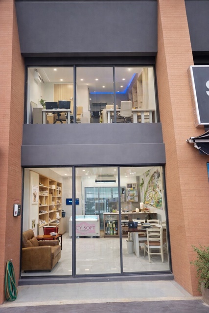 เฟอร์เครื่องใช้ไฟฟ้าครบ ถูกที่สุด อาคารพาณิชย์หรูสไตล์ยุโรป 3.5 ชั้น 4นอน ใกล้ BigC เพชรเกษม77-81 MRTหลักสอง 1กม. 20ตร.ว. 280 ตร.ม.