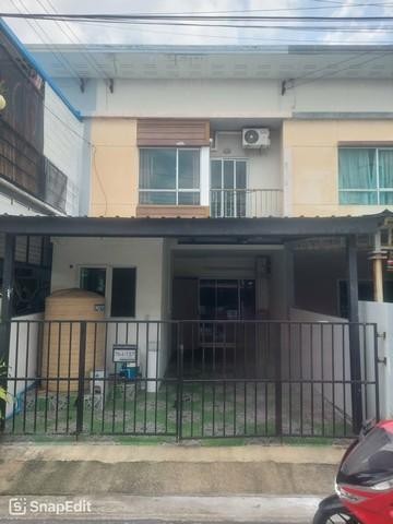 รหัสC7021 ให้เช่าทาวน์เฮาส์ 2 ชั้น หมู่บ้าน villet liteพัฒนาการ 38 เข้า-ออกได้หลายเส้นทาง ใกล้รถฟ้าสถานีกลับตัน