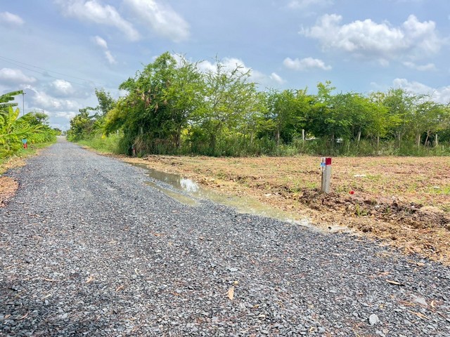 ที่ดินผ่อนได้5ปี คลอง4คลองหลวง ใกล้ถ.เลียบมอเตอร์เวย์100ม. T. o86-3ol-6l6l