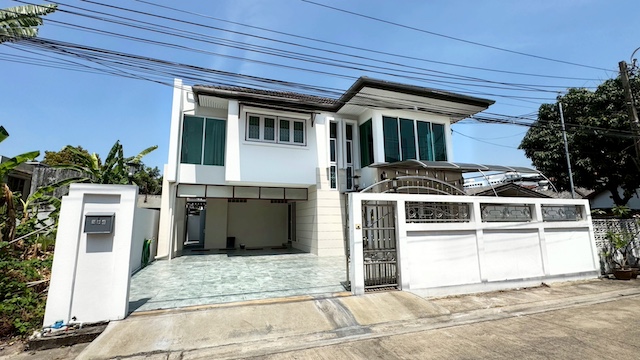 BS1036 ขาย/ให้เช่าบ้านเดี่ยว 2 ชั้น พัฒนาการ 50 ศรีนครินทร์ หมู่บ้านเคหะนคร 3 ใกล้ MRT หัวหมาก จอดรถได้ 6 คัน บ้านใหญ่ ทำเลดี