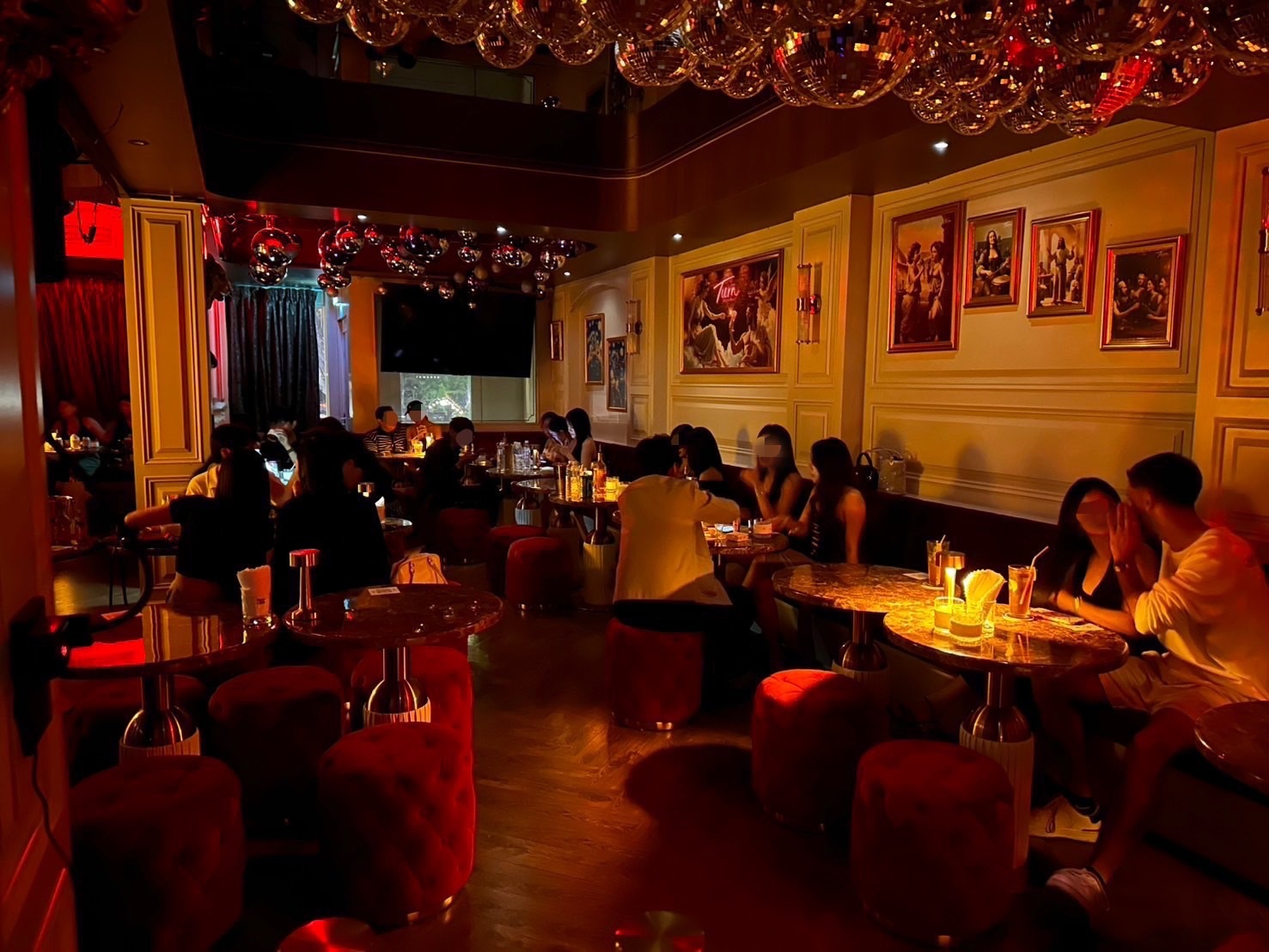 เซ้งร้านดนตรีสด-อาหาร เอกมัย ซอย 10ย่านทำเลทอง ใกล้ BTS ติดถนนใหญ่