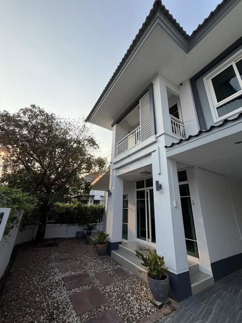 P2047 ให้เช่าบ้านเดี่ยว 2 ชั้น หลังหัวมุม หมู่บ้าน เสนาวิลล์ คู้บ้อน ซอย 27 ใกล้แฟชั่นไอซ์แลนด์