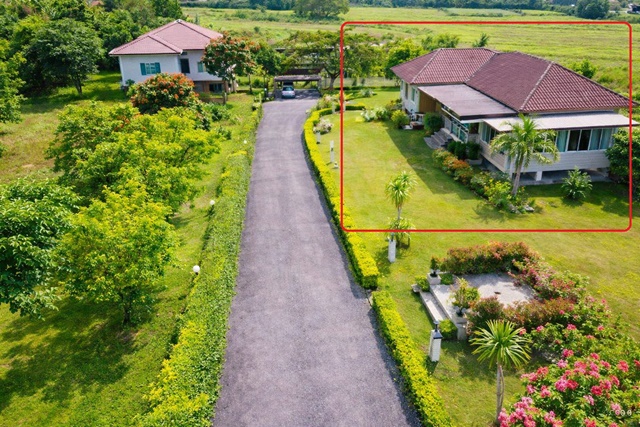 ทิวทัศน์ของภูเขา แม็คโคร ปากช่อง ทองสมบูรณ์ 7 กม. บ้านพักสไตล์รีสอร์ตในเขาใหญ่180 ตร.ม. 2นอน 2 น้ำ บรรยากาศ เงียบสงบ ร่มรื่น วิวภูเขา