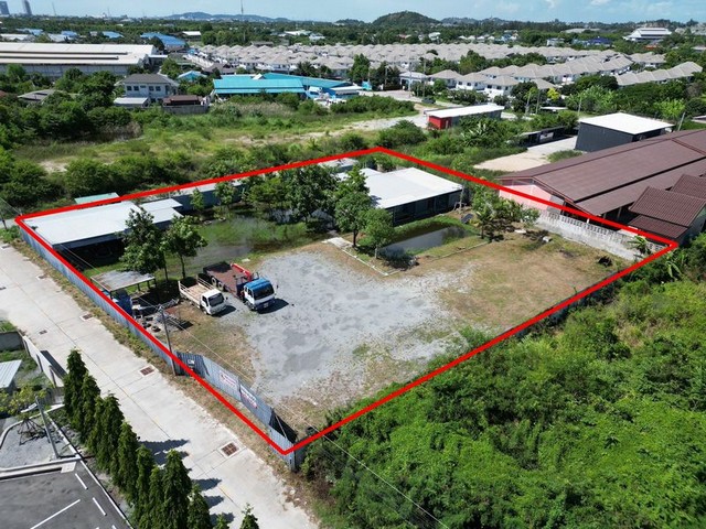 ขายที่ดินห้วยกะปิ พร้อมสิ่งปลูกสร้าง แปลงสวย ใกล้ถนนข้าวหลาม  FP-L01573