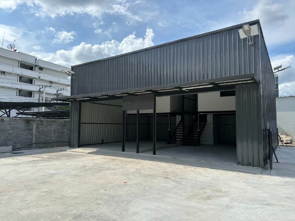 ให้เช่าโกดังพร้อมออฟฟิศ สไตล์โมเดิร์นสุขุมวิท 81 | ใกล้ BTS อ่อนนุช