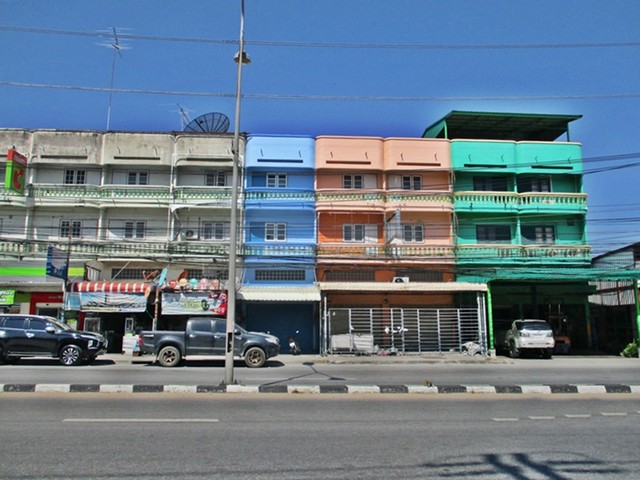 ขายอาคารพาณิชย์ 3.5 ชั้น ติดถนนสุขประยูร เมืองชลบุรี