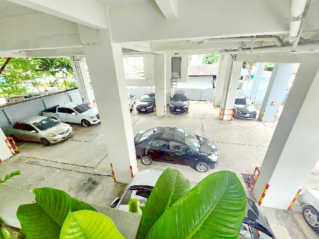 ติดรถไฟฟ้า ซ.อินทามระ 31-37  ออฟฟิศทึ่ถูกที่สุด ในประเทศไทย MRTสุทธิสาร 900ม.ให้อาคาร 33 ตร.ม. รร.นานาชาติคิซิโกะ 3.8 กม. 1นอน