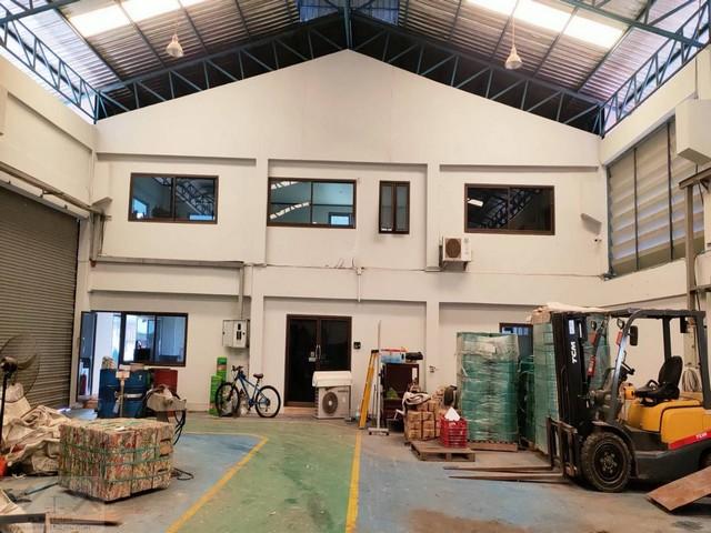 ขายโรงงาน412 ตร.ว.ย่านถนนบางพลี-ตำหรุแพรกษาใกล้นิคมบางปูพร้อมสำนักงาน2ชั้น