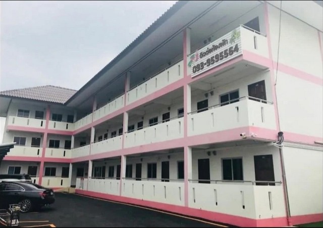 ขายหอพัก 3ชั้น ผู้เช่าเต็มทุกห้อง ถนนบ้านกล้วยไทรน้อย นนทบุรี ปรับปรุงใหม่ มีแบบห้องแอร์ เฟอร์ครบ