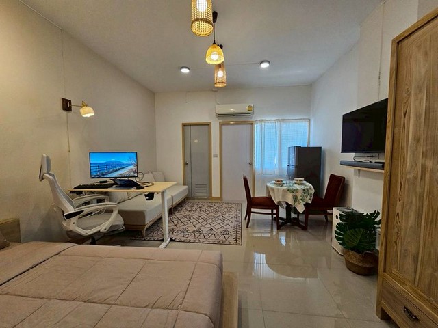 ให้เช่าห้องคอนโดศรีธนา1 ชั้น6 ห้องstudio 26ม. เช่าเดือนละ12000บ. เฟอร์ครบ วิวดอย ถ.ห้วยแก้ว นิมมาน ต.สุเทพ อ.เมือง เชียงใหม่