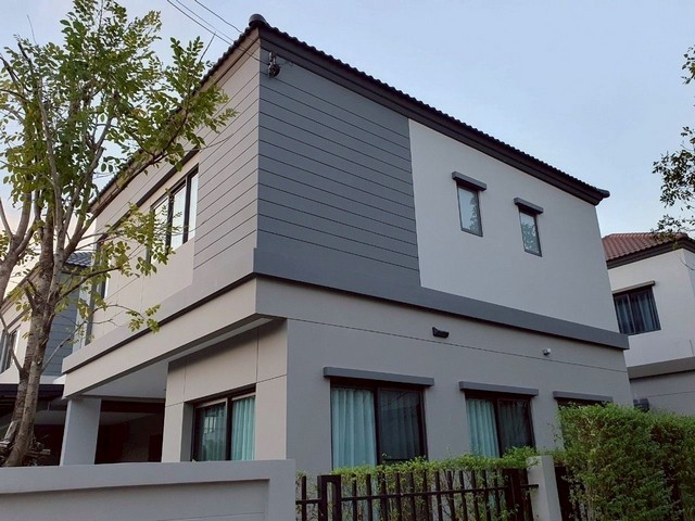 ขาย บ้านแฝดหลังมุม โครงการวี คอมพาวด์ ราชพฤกษ์-ปิ่นเกล้า หลังมุม 2 ชั้น เฟอร์ครบ ใกล้เซ็นทรัล เวสต์วิลล์