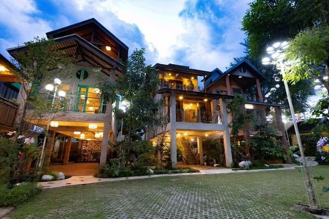 บ้านเปล่า  สุดยอดทำเล เหมาะสำหรับทำธุรกิจ รวมโชค