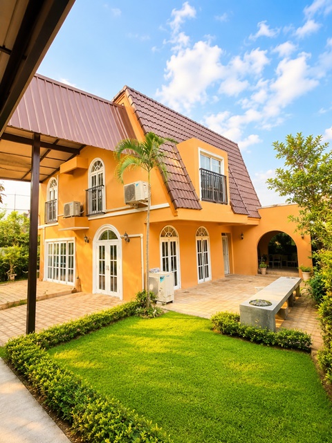 รพ.เกษมราษฎร์ สุขาภิบาล3 700 ม. 107 ตร.ว. 320ตร.ม. รามคำแหง110-120  ใกล้ MRTสัมมากร 400 ม. บ้านเดี่ยว 2ชั้น 3-4นอน 2น้ำ