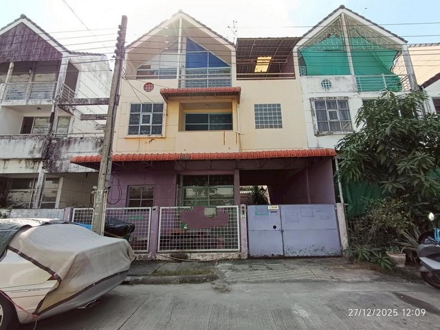 ขายทาวน์โฮม ลูกกอล์ฟ พรีเมี่ยม ถนน บอนด์สตรีท ปากเกร็ด นนทบุรี