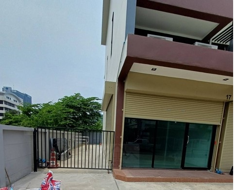 ให้เช่าโฮมออฟฟิศ 3.5 ชั้นหลังมุม 281 ตร.ม ซอยรามอินทรา 89 ใกล้ Fashion Island ใกล้รถไฟฟ้าสายสีชมพู