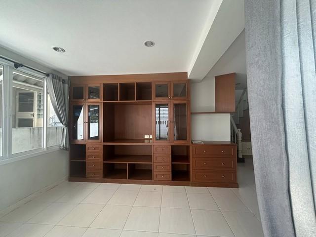 P1874 ให้เช่าบ้านเดี่ยว ห้วยขวาง ใกล้MRTสุทธิสาร 5 ห้องนอน 4 ห้องน้ำ ซ. โชคอำนวยแขวง สามเสนนอก เขตห้วยขวาง