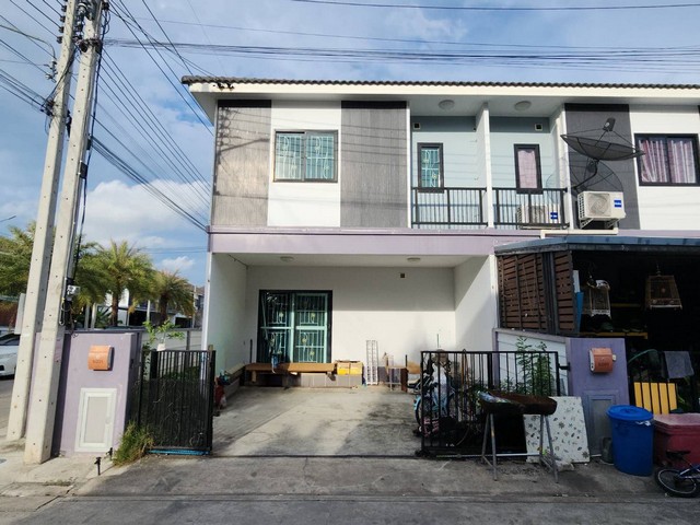 ขายทาวน์เฮ้าส์  หมู่บ้านศิวาลัย บางสมัคร ถนนบ้านตะวันออก ฉะเชิงเทรา