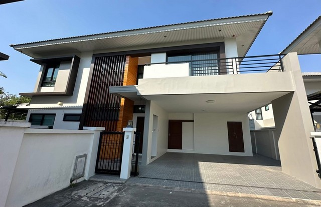 ขายบ้านเดี่ยว 2ชั้น มบ.เดอะคอมพลีท ขนาด 75ตรว มีเฟอร์นิเจอร์และเครื่องใช้ไฟฟ้าครบ ใกล้เจพาร์ค โรงเรียนเซนต์ปอนด์ สุรศักดิ์ ศรีราชา ชลบุรี