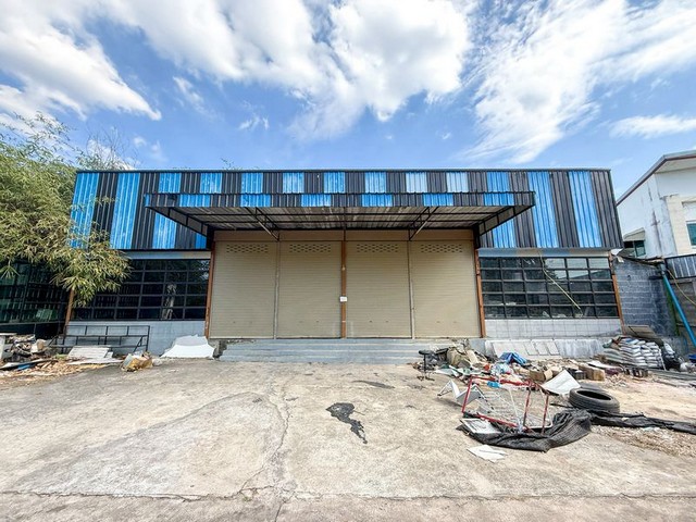 ให้เช่า โกดังพร้อมใช้งาน ใกล้มอเตอร์เวย์ ศรีราชา ใกล้สุขุมวิท TP-W1823