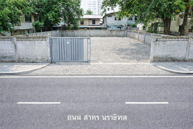 ถูกที่สุดในสาทร ซ.นราธิวาส 7-14   ให้เช่าที่ดินถมแล้ว 60 ตร.วา. BTS เซนต์หลุยส์ 900 ม. โรงแรมเจซี เควิน สาทร 265ม. รร.อัสสัมชัญ 600 ม.