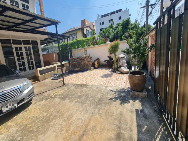 ให้เช่าบ้านเดี่ยว 2 ชั้น 50 ตรว. 3 ห้องนอน ซอยลาดพร้าว 29 ใกล้ศาลรัชดา ใกล้ MRT ลาดพร้าว