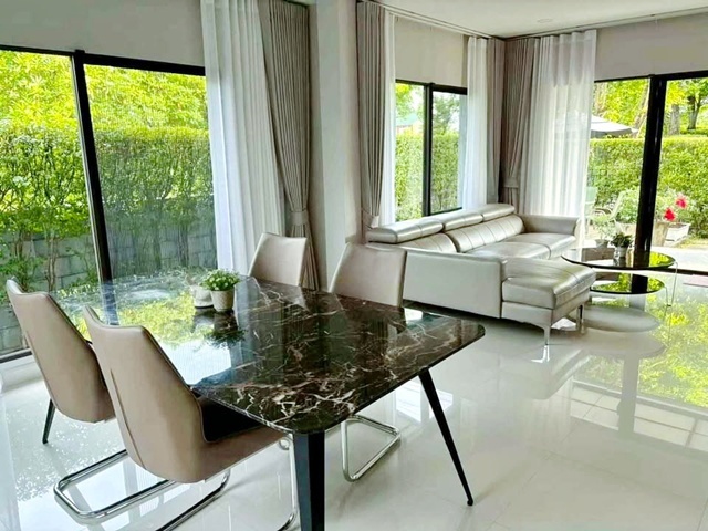 พัฒนาการ87-107 ให้เช่าเบ้านเดี่ยว 2 ชั้น 4นอน สุดหรู อ่อนนุช 70-1 ARL หัวหมาก 2.6 กม. หลังมุม ติดถนนเมน  รร.นนานาชาติชาร์เตอร์ 2.5 กม.