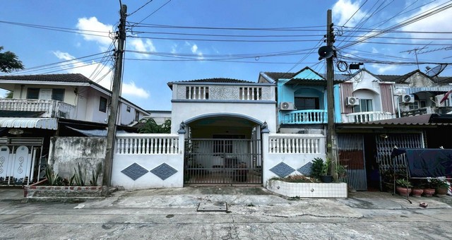 หมู่บ้านอัมรินทร์ 3 ผัง 3 บ้านเดี่ยว 2 ชั้น ซอยสายไหม 20 ถนนสายไหม กรุงเทพ -	 โครงการติดถนนใหญ่ ย่านสายไหม บ้านสภาพดี