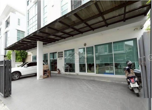 ขายสำนักงาน 3 หลัง 184 ตรว. พื้นที่รวม 1700 ตรม. โครงการบิซ แกลเลอเรีย ซอยนวลจันทร์ 26 เกษตรนวมินทร์ เลียบด่วน