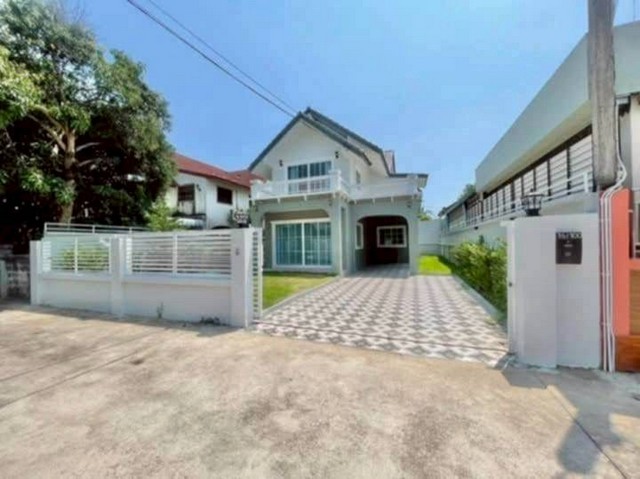 ขายบ้านเดี่ยวพัทยา 2 ชั้น พร้อมเฟอร์ทั้งหลัง ใกล้แยกกระทิงลาย บางละมุง FP-H01579