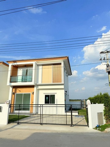 ขายด่วน บ้านหลังริม  @เคแกรนด์วิลล์ 4 เดอะคาริสม่า (โรจนะ-อุทัย)วิวทุ่งนา ความเป็นส่วนตัวสูง